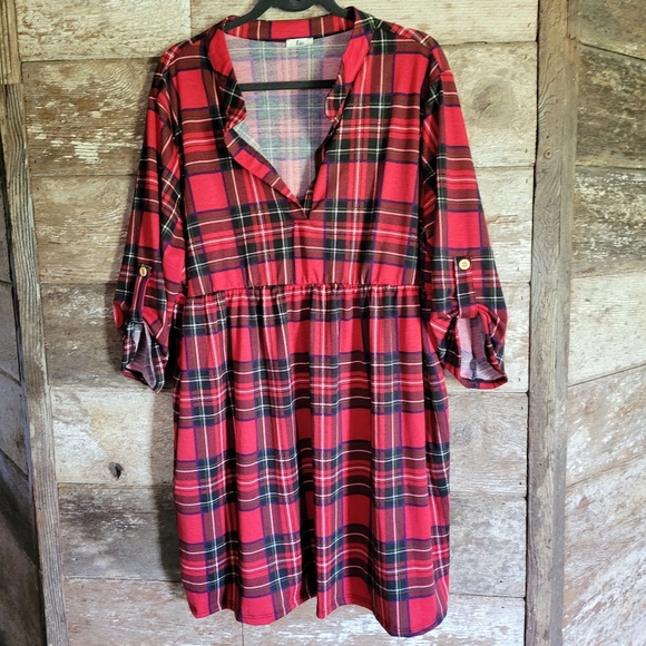 NWT Plus Size Tunic - Picture 2 of 5